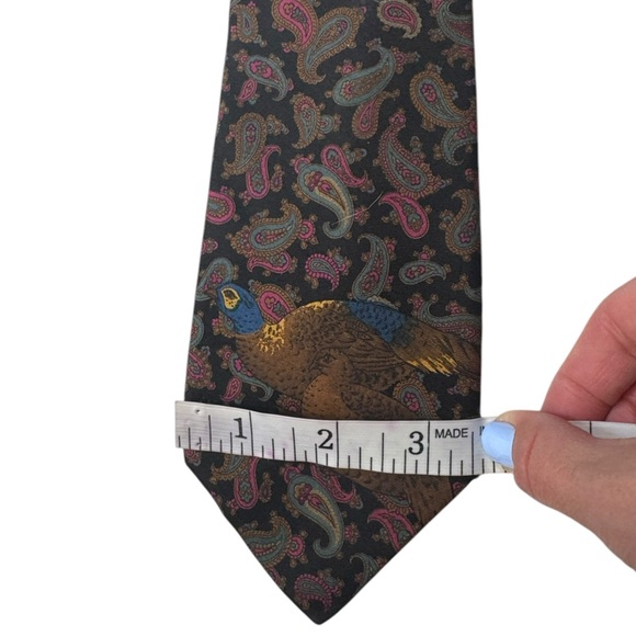 Michael Jacobs Collection Tie Real Ancient Madder Paisley Bird 100% Silk D403 - Picture 4 of 5